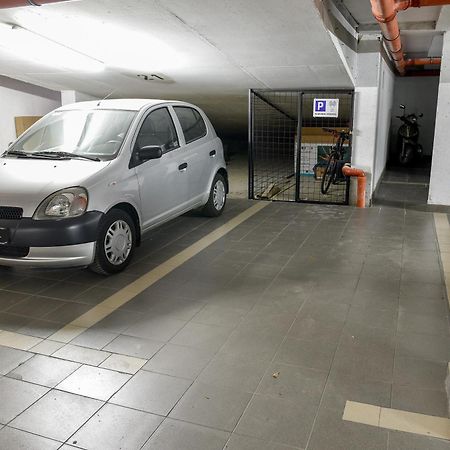 Astra Urban Garden Apartment, 2 Garage Parking Spaces Zagabria Esterno foto