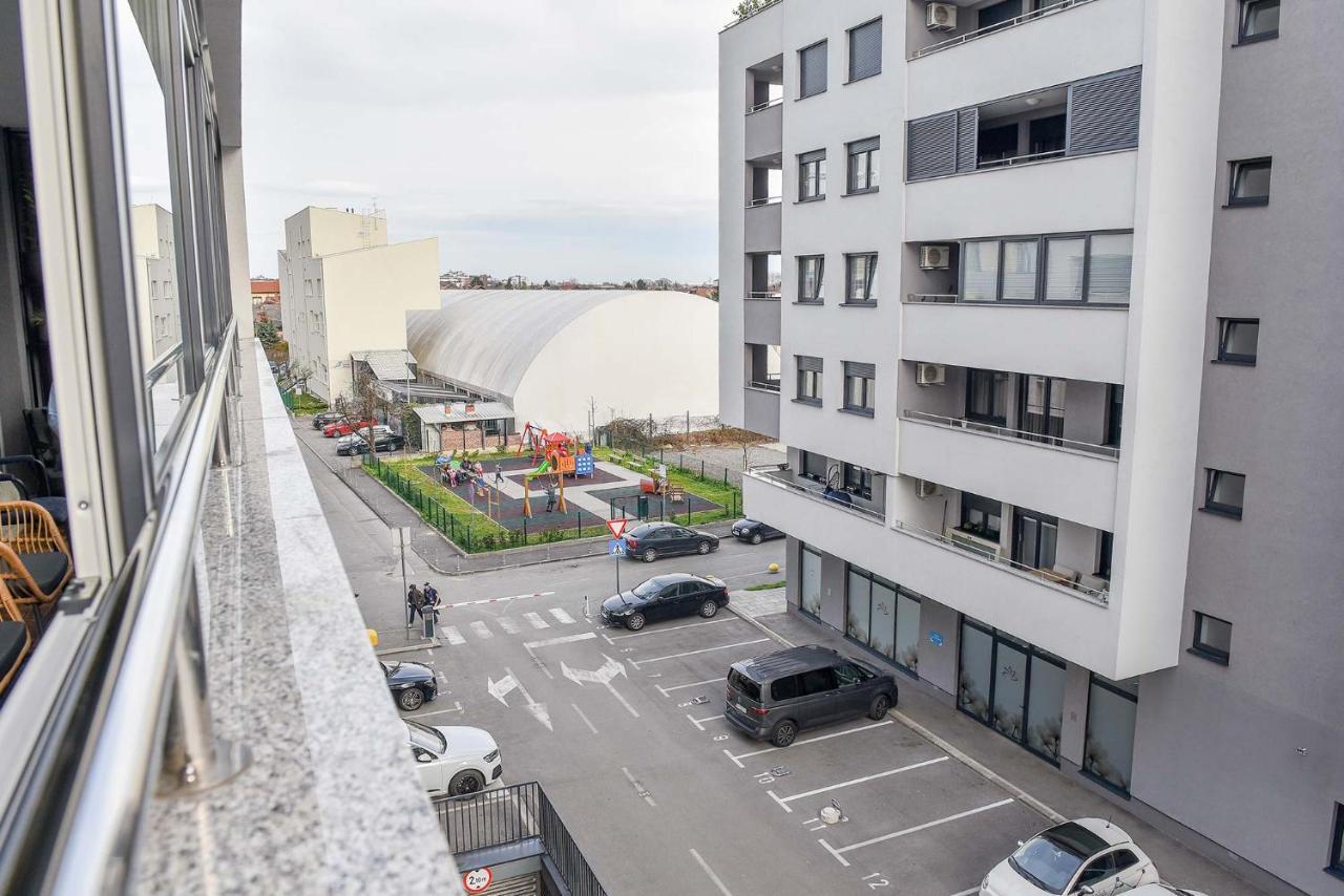 Astra Urban Garden Apartment, 2 Garage Parking Spaces Zagabria Esterno foto